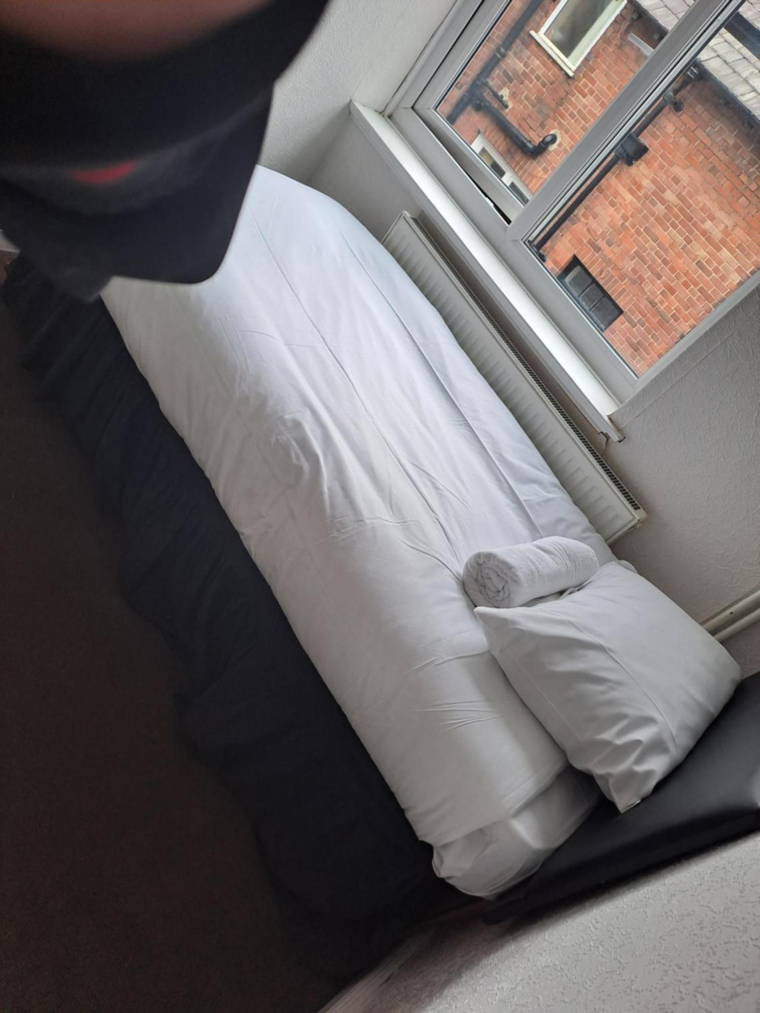Sheridans Budget Accomodation Wallasey Exterior foto
