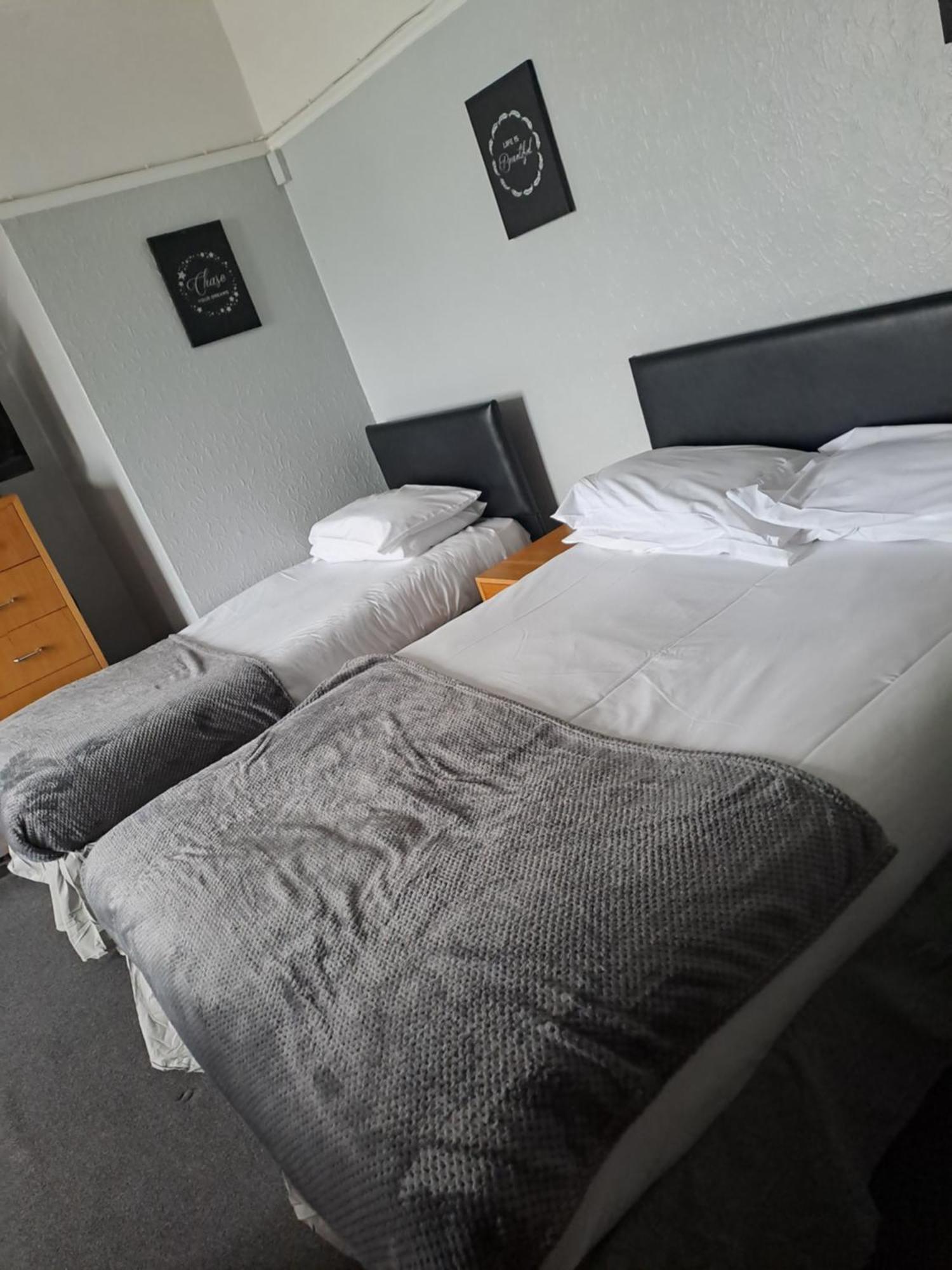 Sheridans Budget Accomodation Wallasey Exterior foto